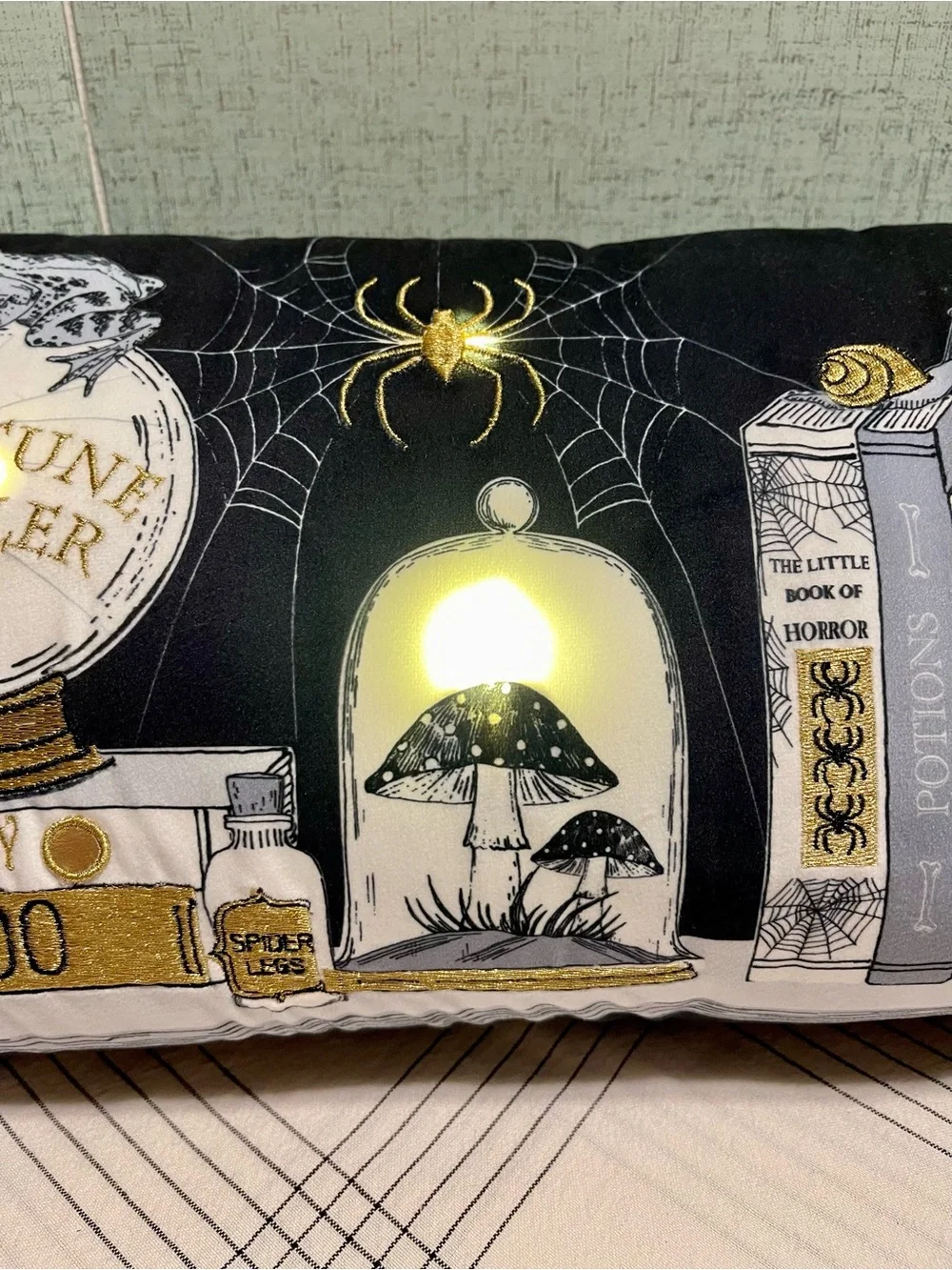NWT CYNTHIA ROWLEY LIGHT-UP Halloween Decorative Luminary Pillow with Tassels